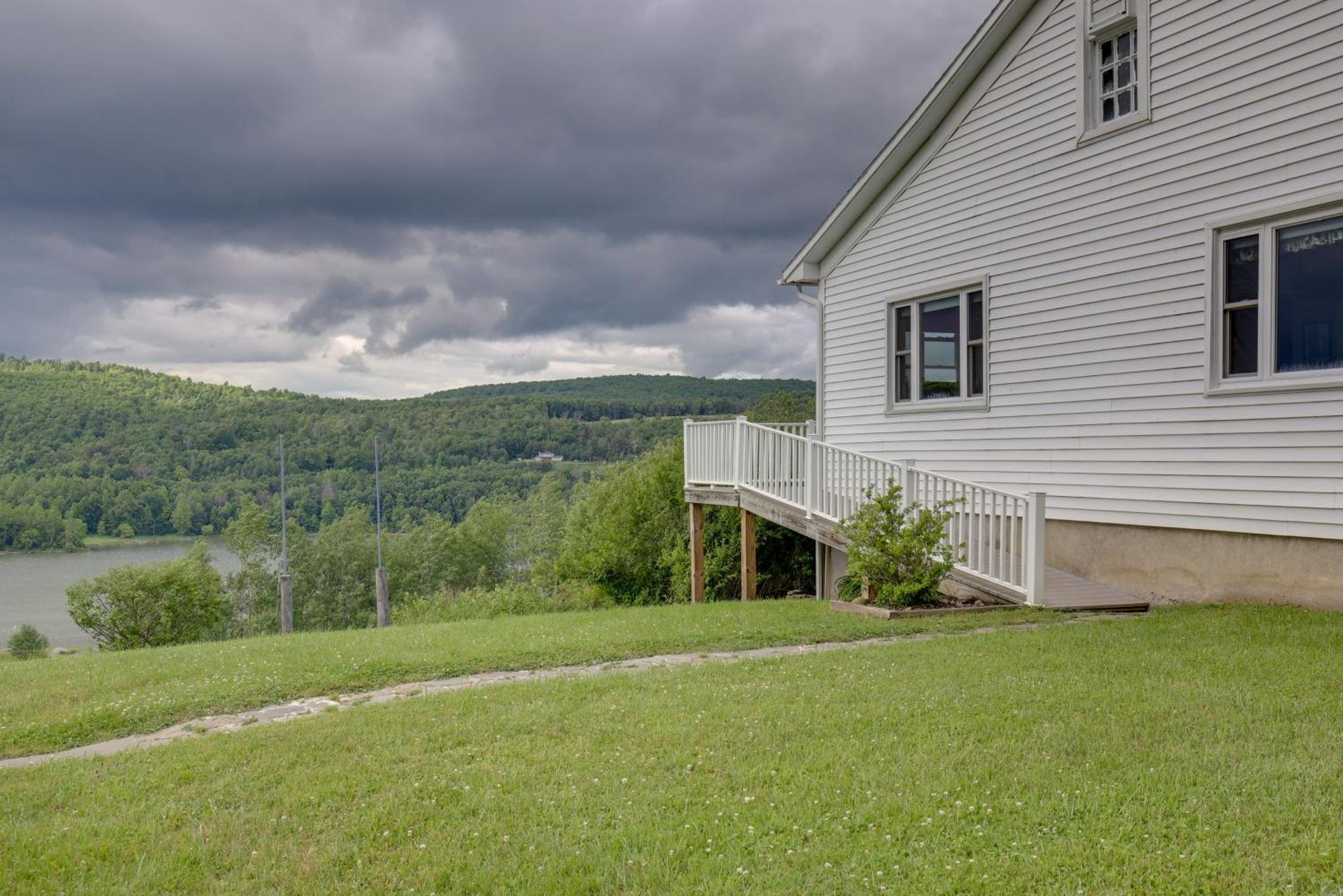 Private Retreat With Deck 1 Mi From Cowanesque Lake Lawrenceville Экстерьер фото